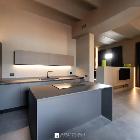 Grey Loft * Pontedera