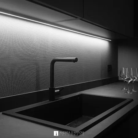 Grey Loft بونتيديرا